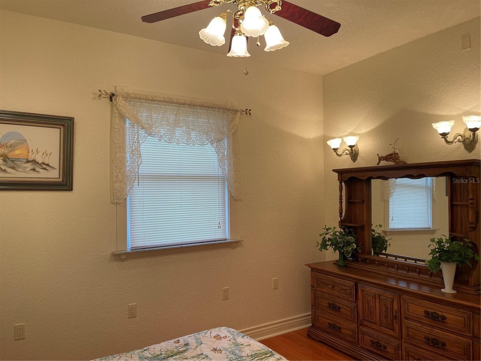 2nd bedroom has brass ceiling fan and recessed lighting. - 5422 CYRIL DR, DADE CITY