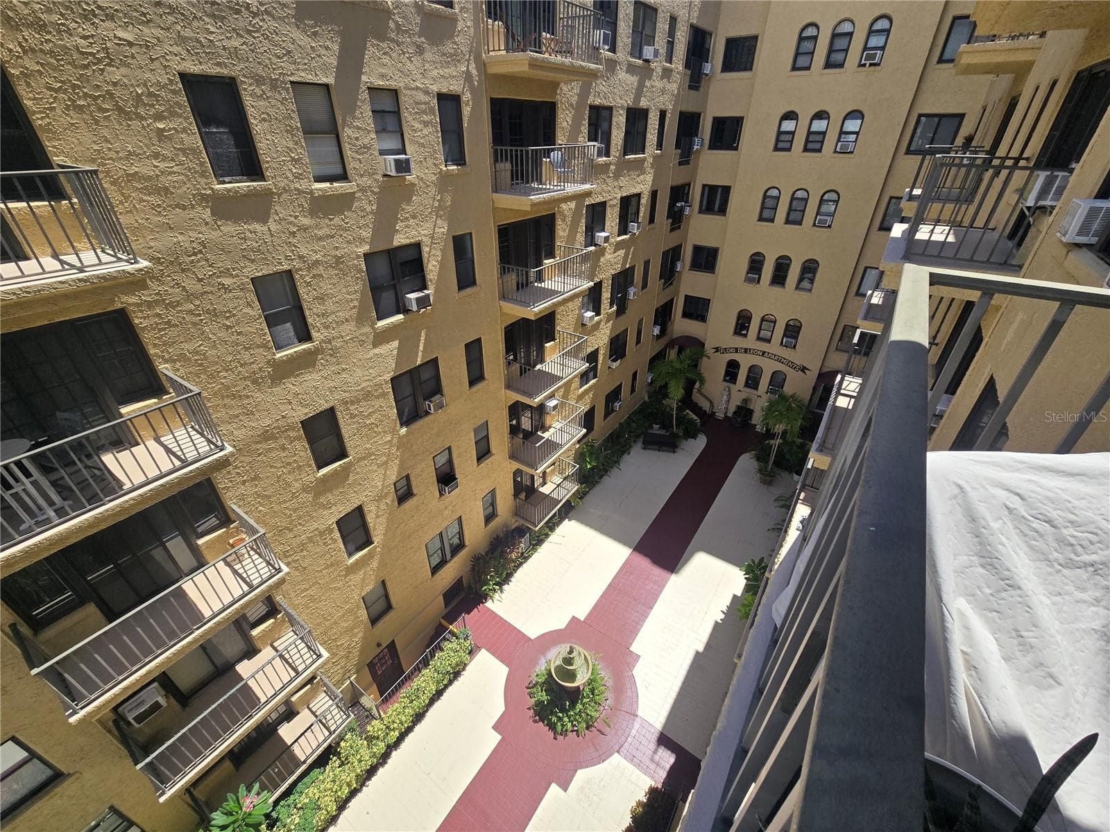Condominium at 130 4TH AVE N #504, ST PETERSBURG, photo 3 of 45