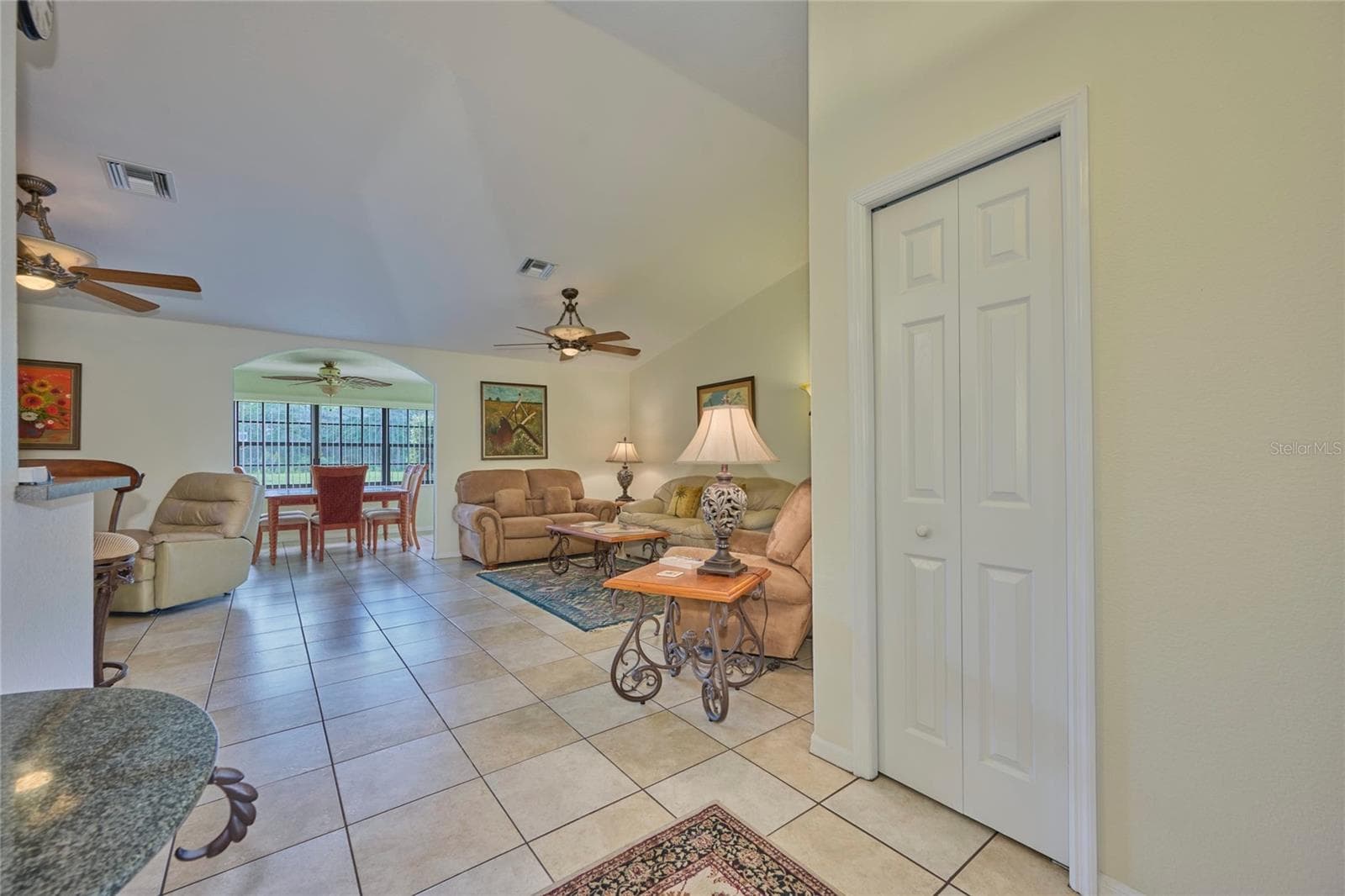 Single Family Residence at 3971 PARK AVE, INDIAN LAKE ESTATES, photo 11 of 43