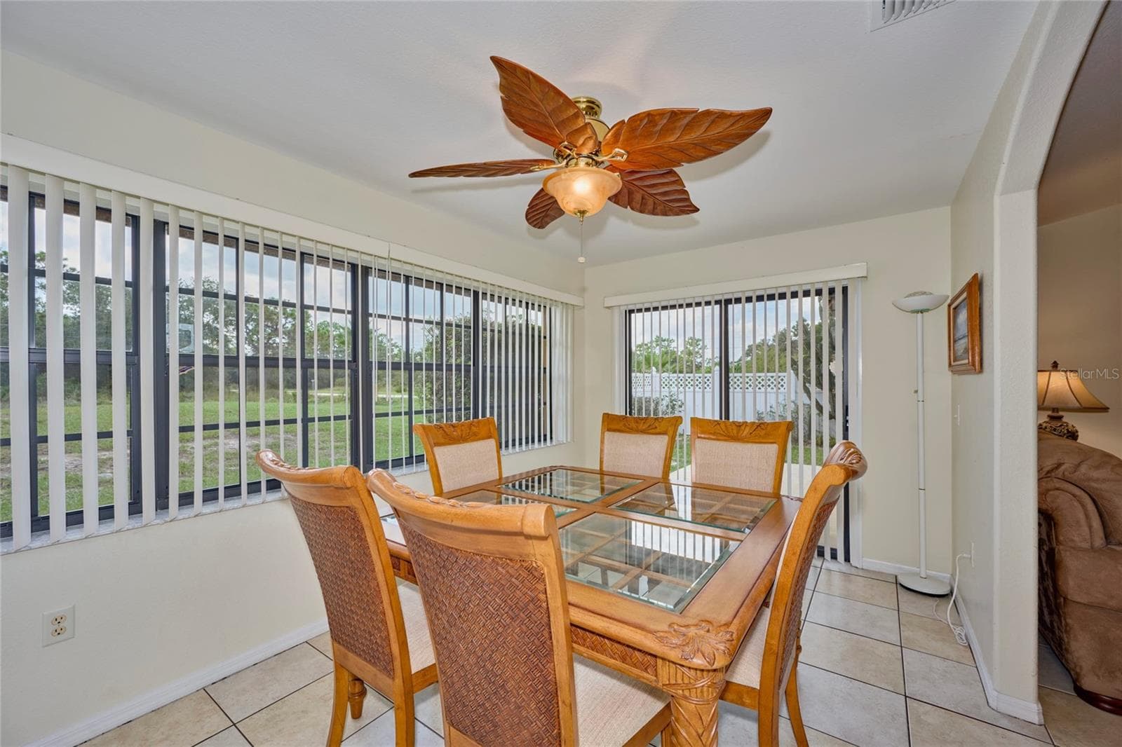 Single Family Residence at 3971 PARK AVE, INDIAN LAKE ESTATES, photo 18 of 43