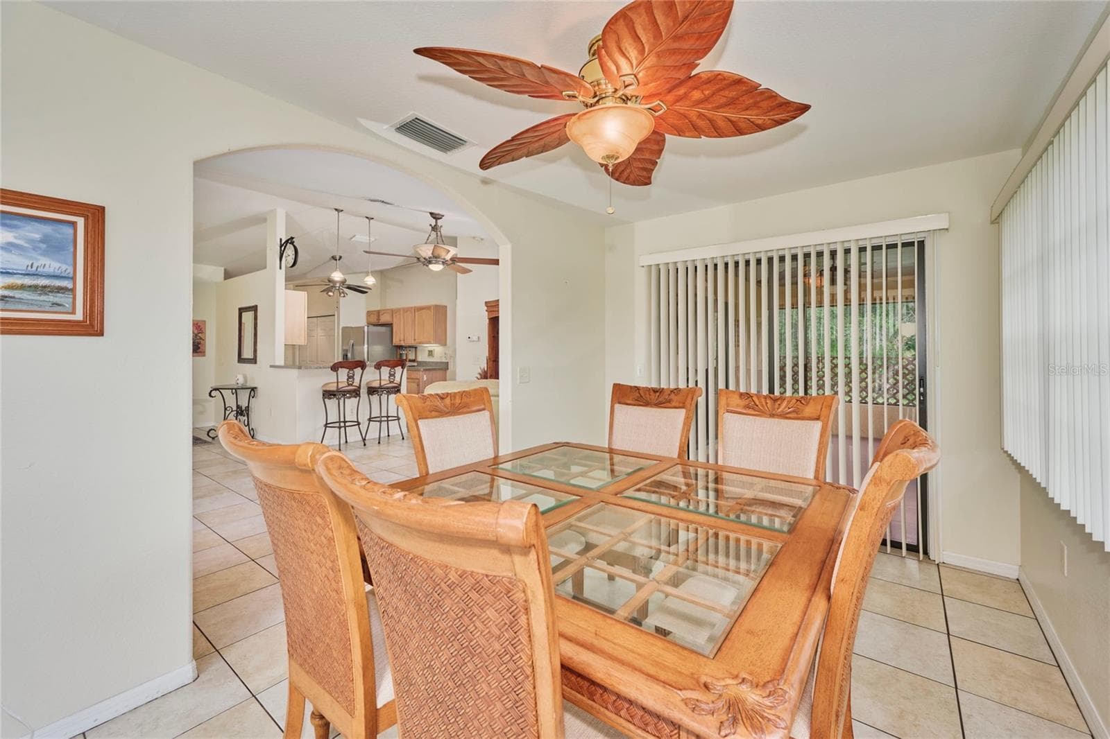 Single Family Residence at 3971 PARK AVE, INDIAN LAKE ESTATES, photo 19 of 43