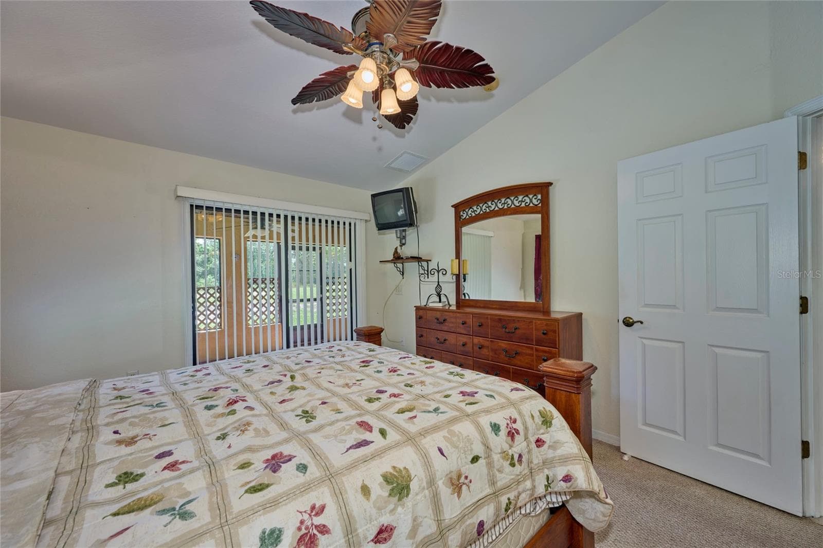 Single Family Residence at 3971 PARK AVE, INDIAN LAKE ESTATES, photo 31 of 43
