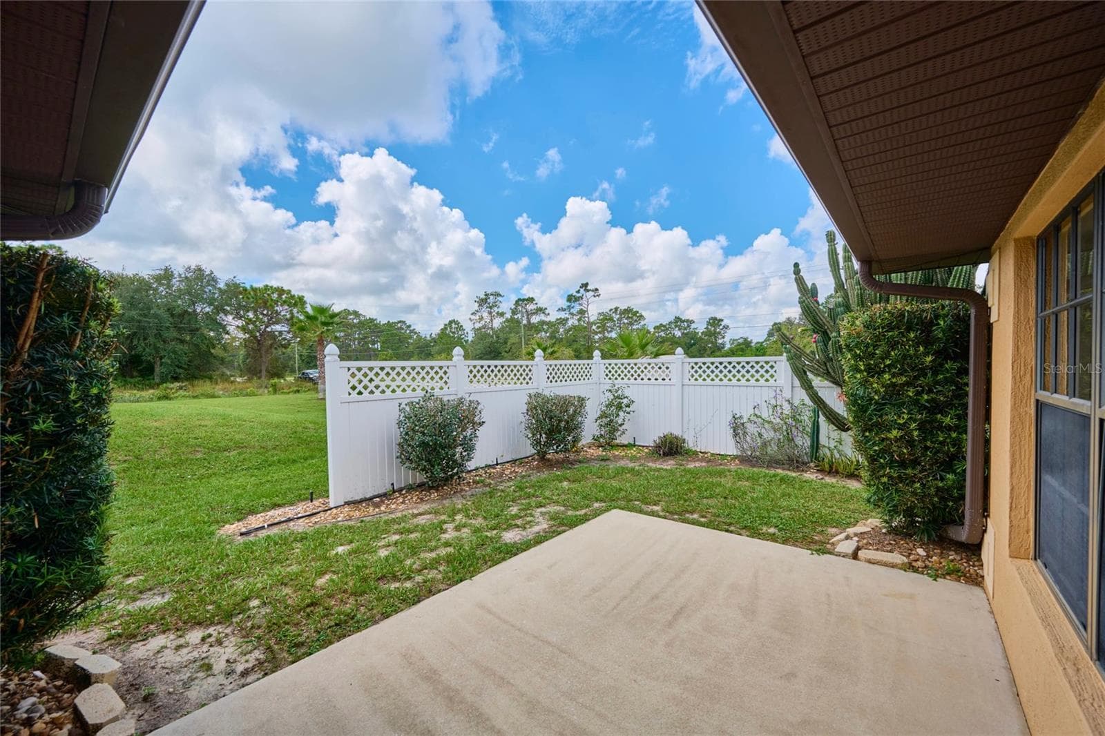 Single Family Residence at 3971 PARK AVE, INDIAN LAKE ESTATES, photo 37 of 43