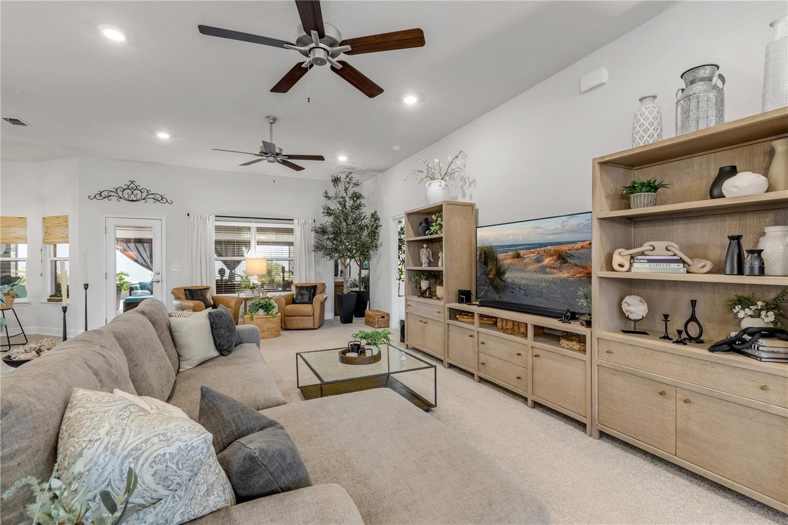 Single Family Residence at 215 LAGOON MIST CT, OAK HILL, photo 9 of 40