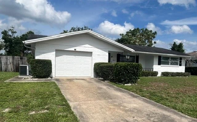 Single Family Residence at 7917 MIMOSA DR, PORT RICHEY, photo 3 of 75