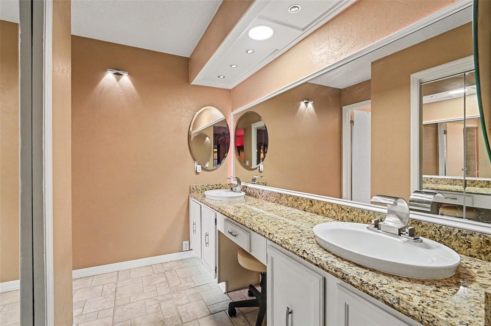 Single Family Residence at 2931 JEANETTE CV, OVIEDO, photo 17 of 30