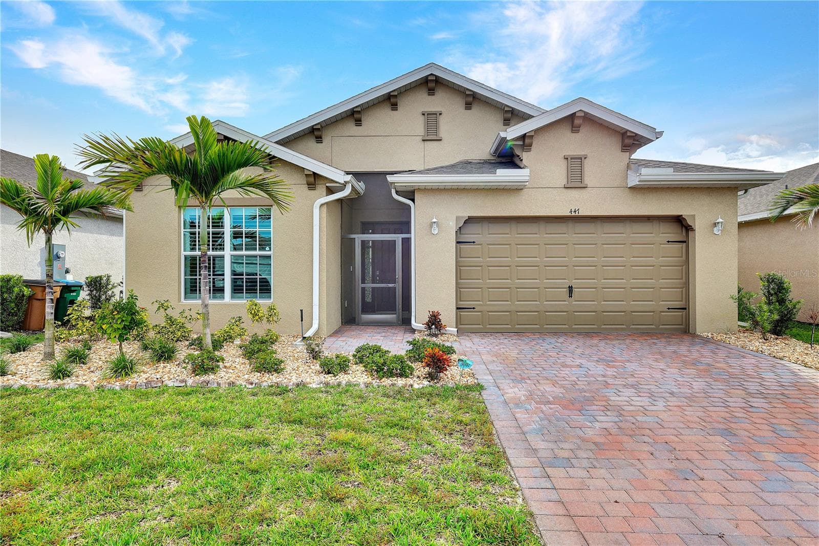 447 SPRING HILL LAKE LOOP