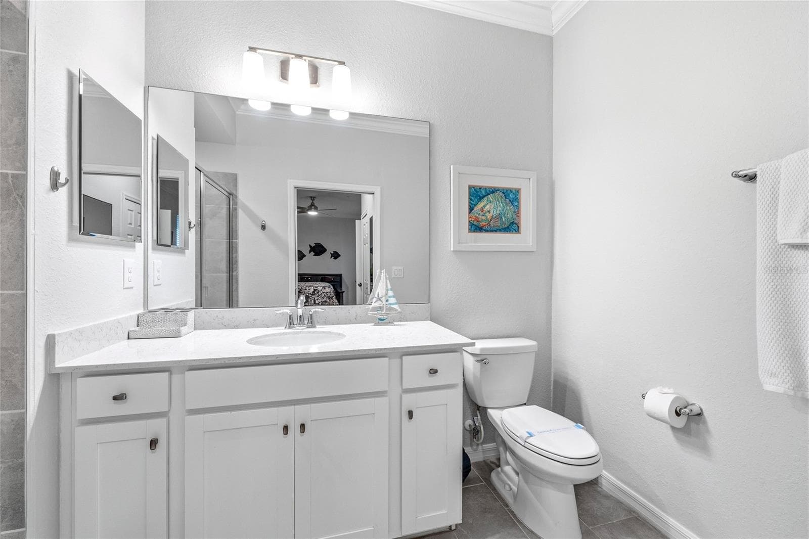 Condominium at 18008 GAWTHROP DR #402, BRADENTON, photo 20 of 39