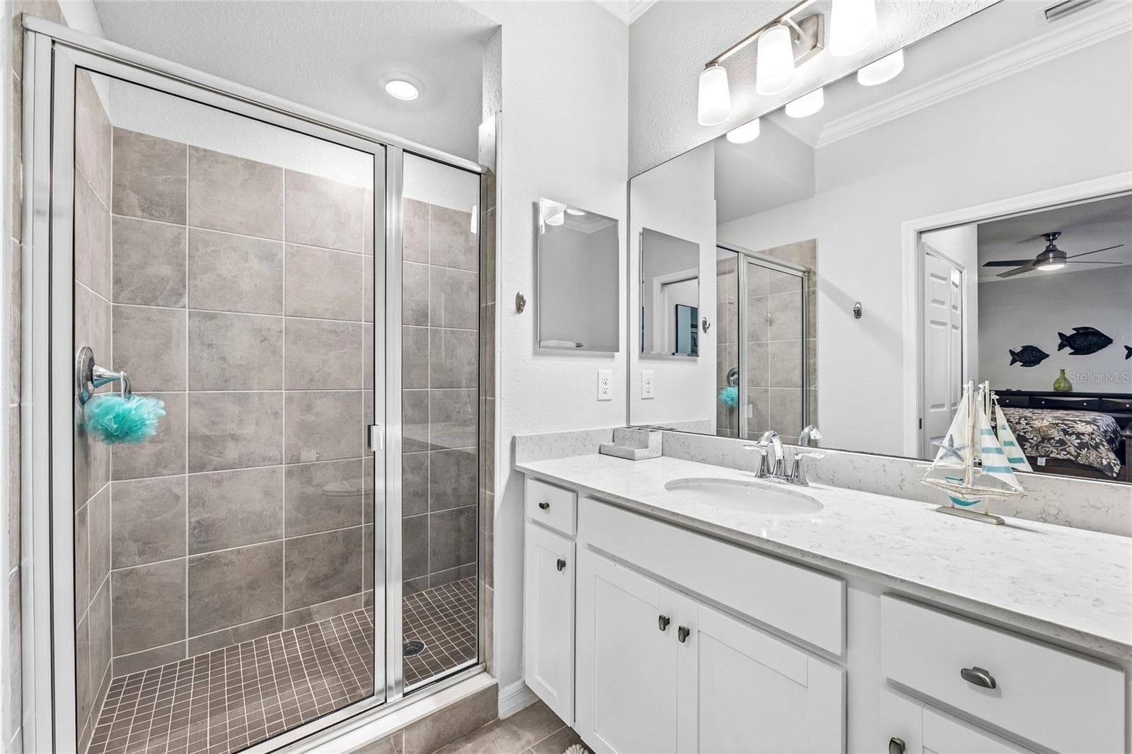 Condominium at 18008 GAWTHROP DR #402, BRADENTON, photo 21 of 39