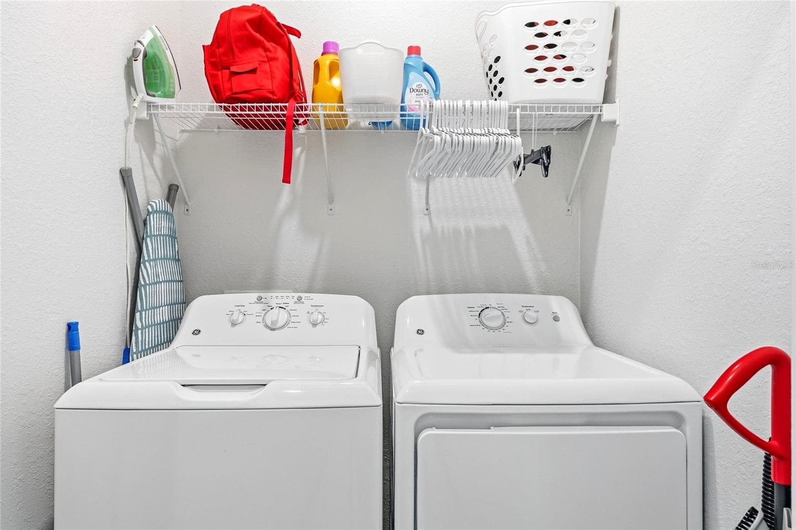 LAUNDRY ROOM - 18008 GAWTHROP DR #402, BRADENTON