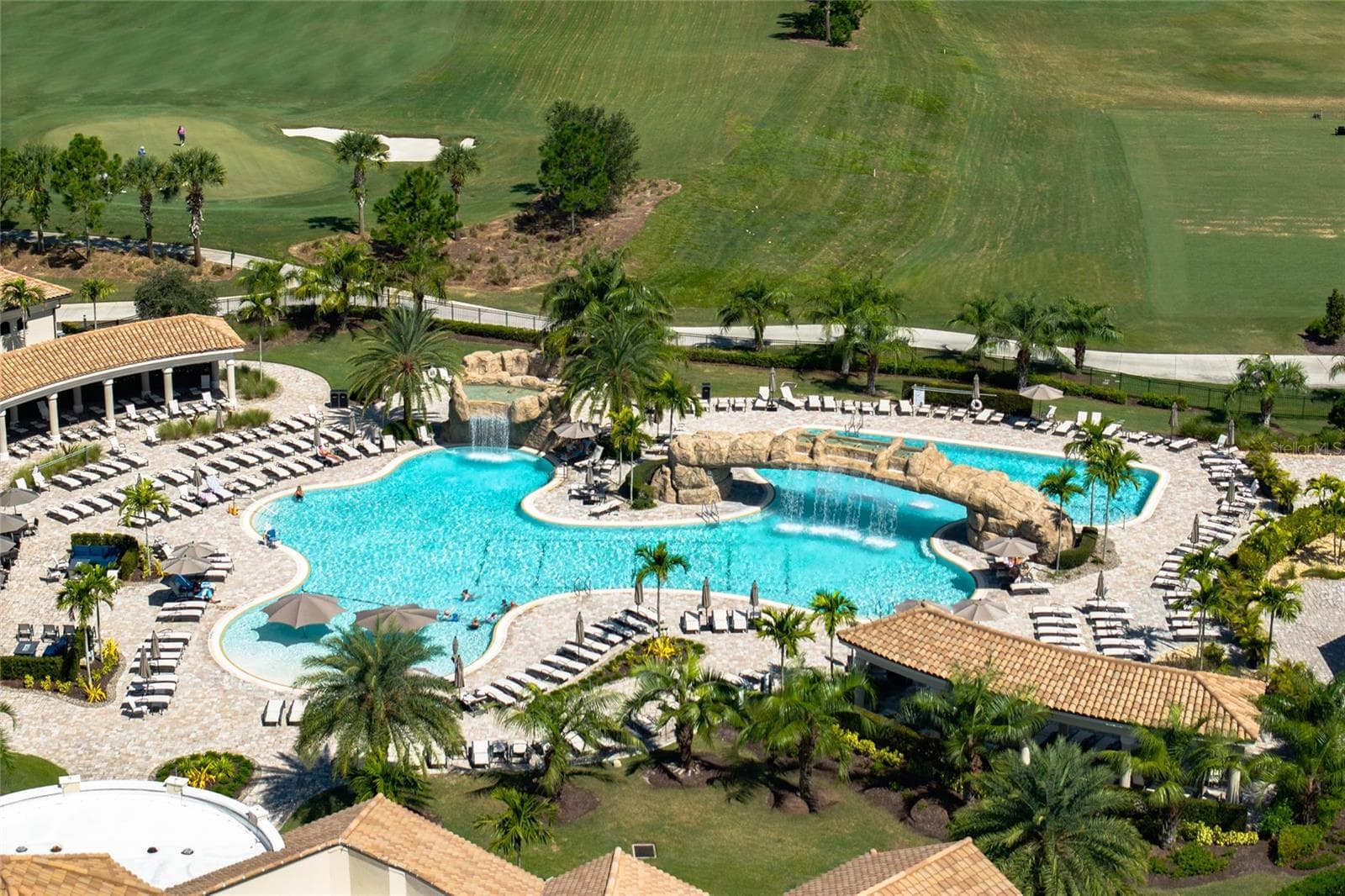 Condominium at 18008 GAWTHROP DR #402, BRADENTON, photo 33 of 39