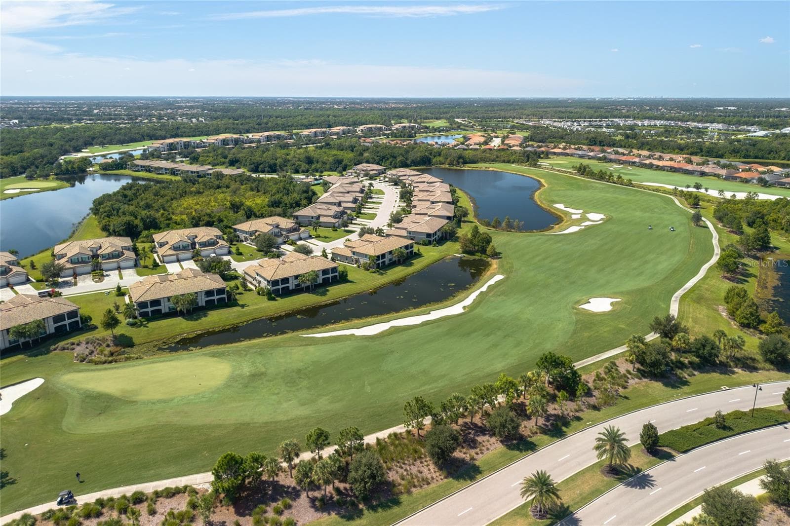 Condominium at 18008 GAWTHROP DR #402, BRADENTON, photo 34 of 39