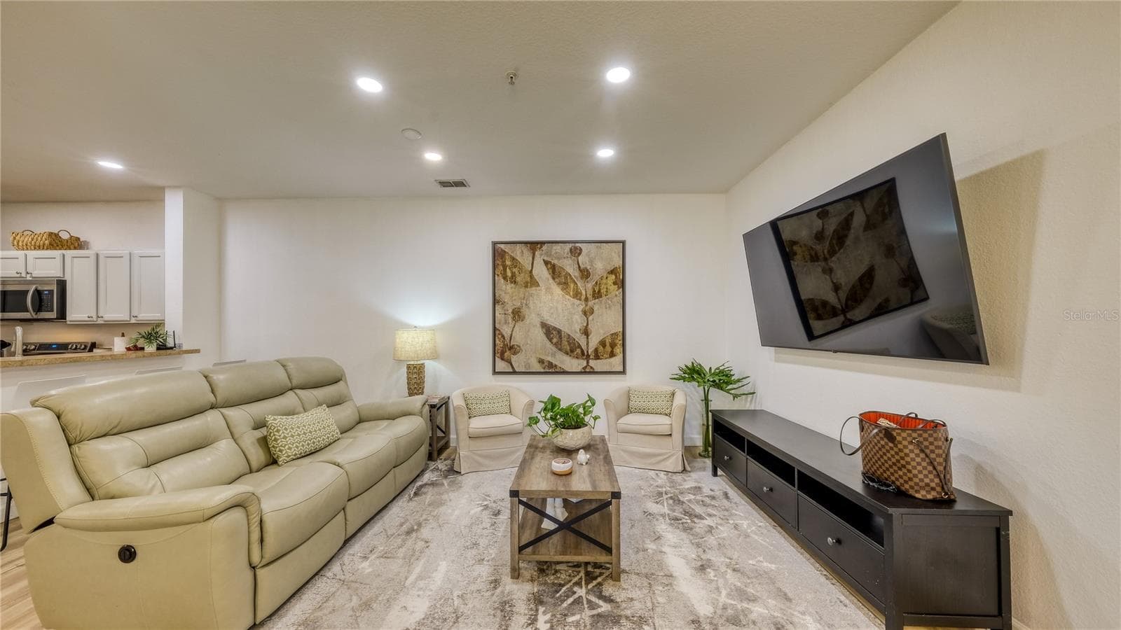 Condominium at 3174 FELTRIM PL #103, KISSIMMEE, photo 11 of 51