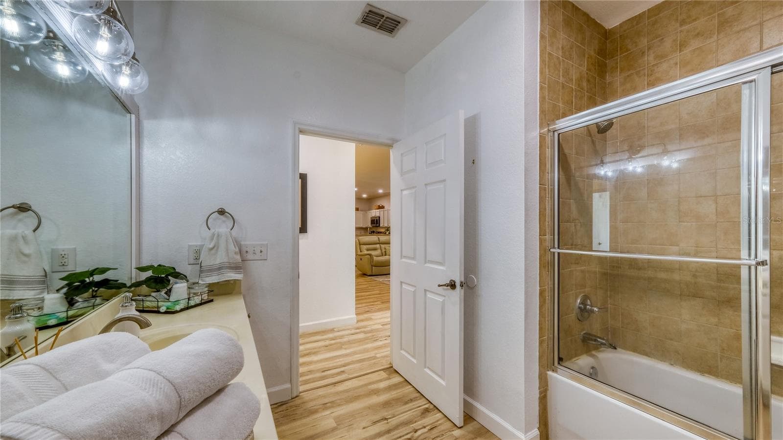 Condominium at 3174 FELTRIM PL #103, KISSIMMEE, photo 35 of 51