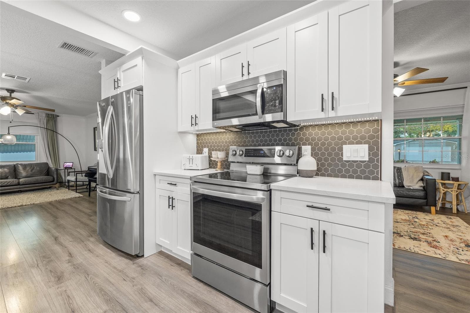 Kitchen - 9270 119TH AVE, LARGO