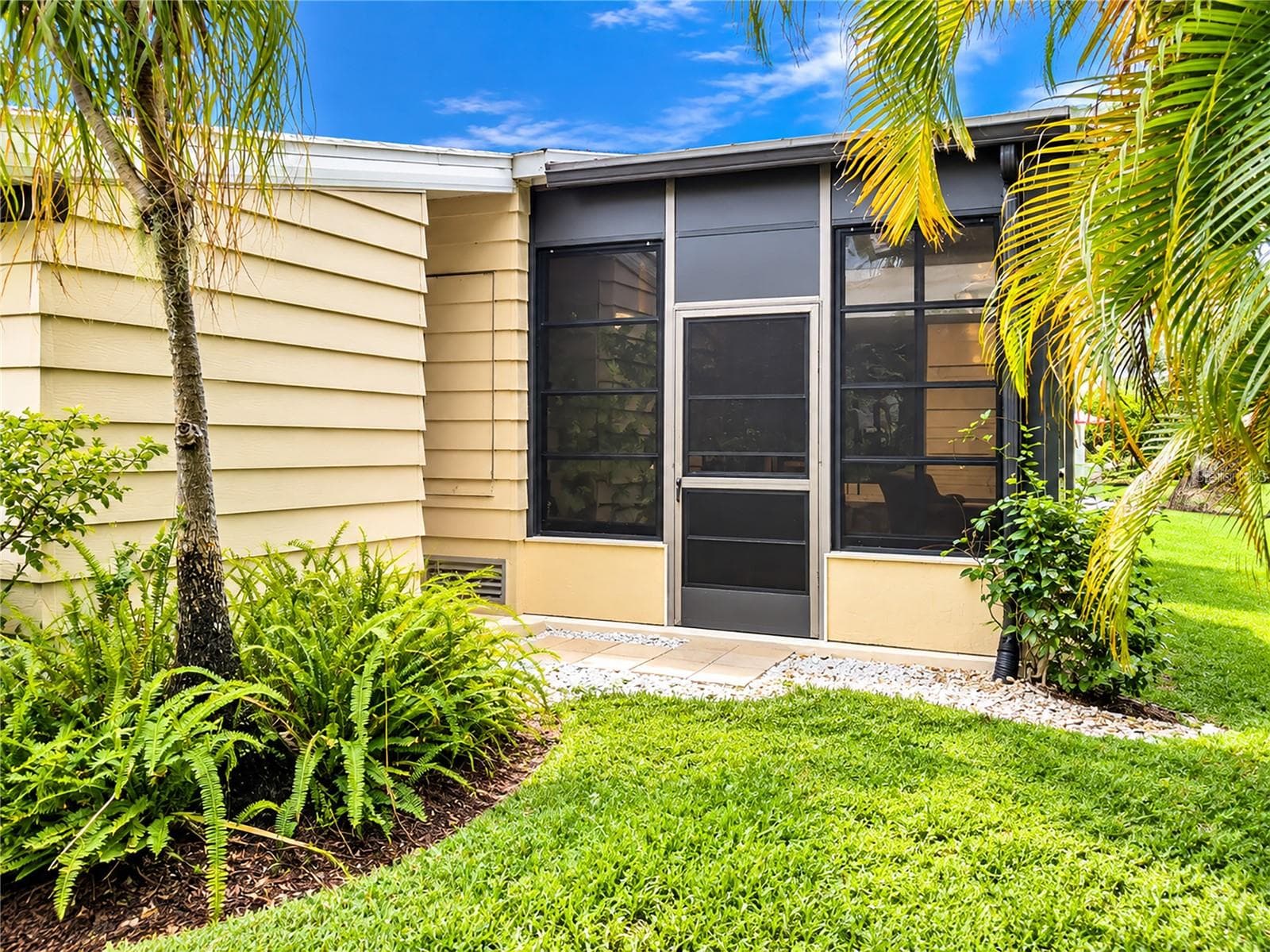 Manufactured Home at 15 MEADOWLARK CIR, ELLENTON, photo 11 of 63
