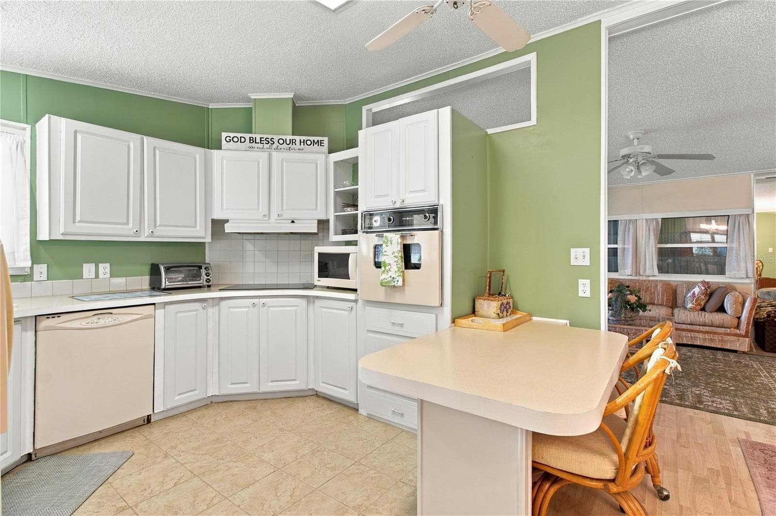 Manufactured Home at 15 MEADOWLARK CIR, ELLENTON, photo 29 of 63