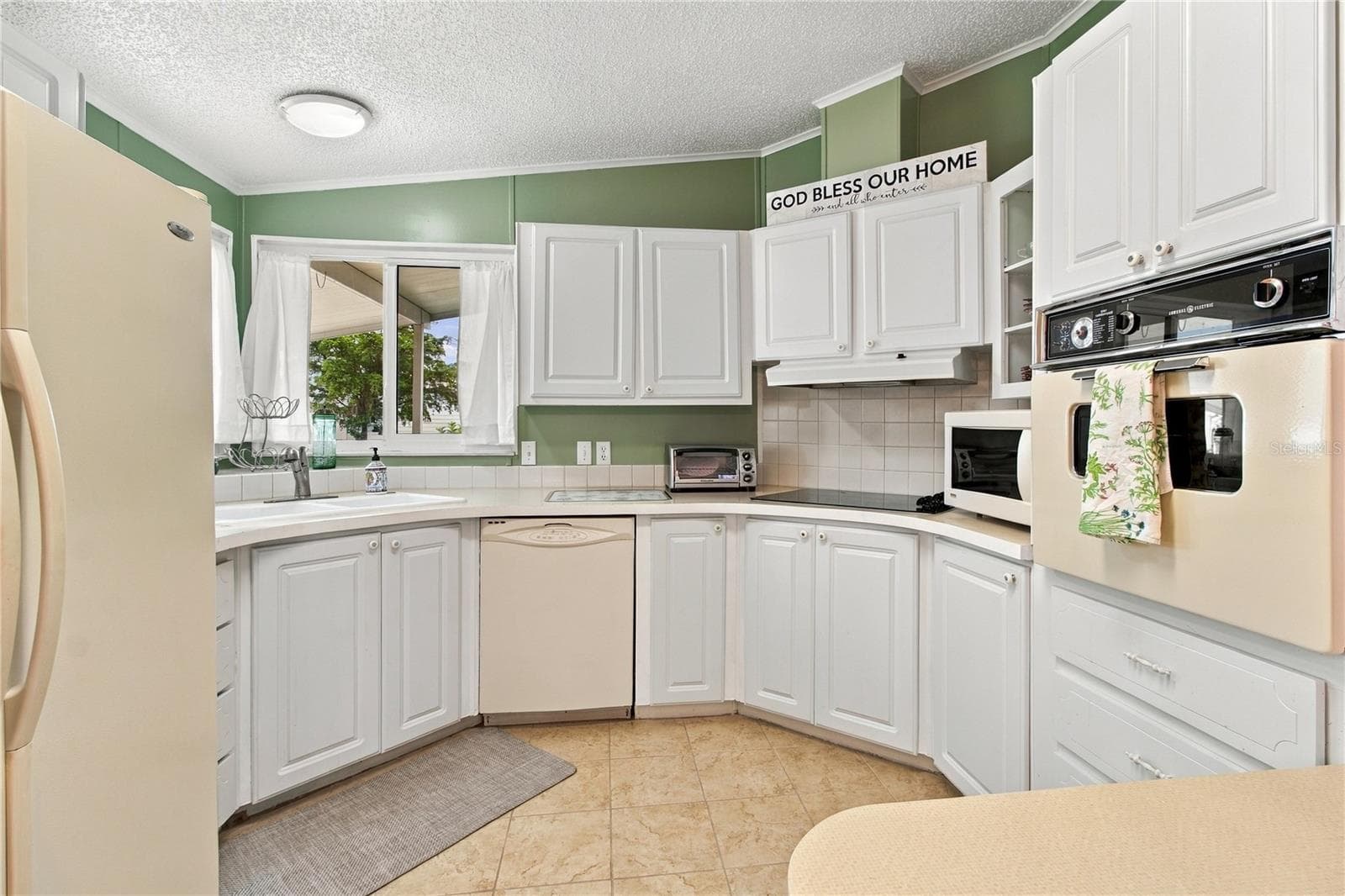 Manufactured Home at 15 MEADOWLARK CIR, ELLENTON, photo 30 of 63