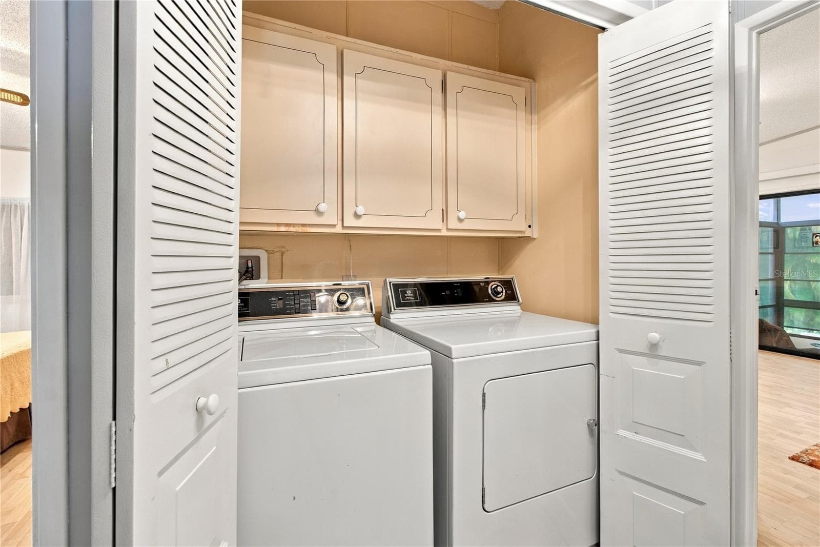 Manufactured Home at 15 MEADOWLARK CIR, ELLENTON, photo 39 of 63