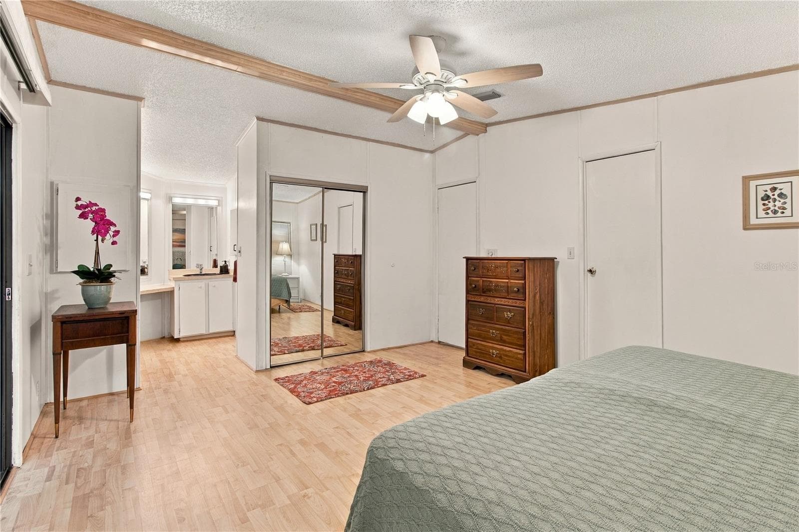 Manufactured Home at 15 MEADOWLARK CIR, ELLENTON, photo 42 of 63