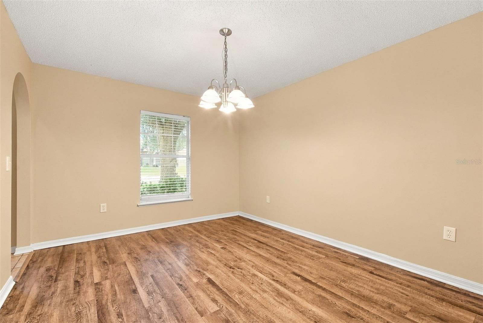 Single Family Residence at 2228 SANDRIDGE CIR, EUSTIS, photo 3 of 22