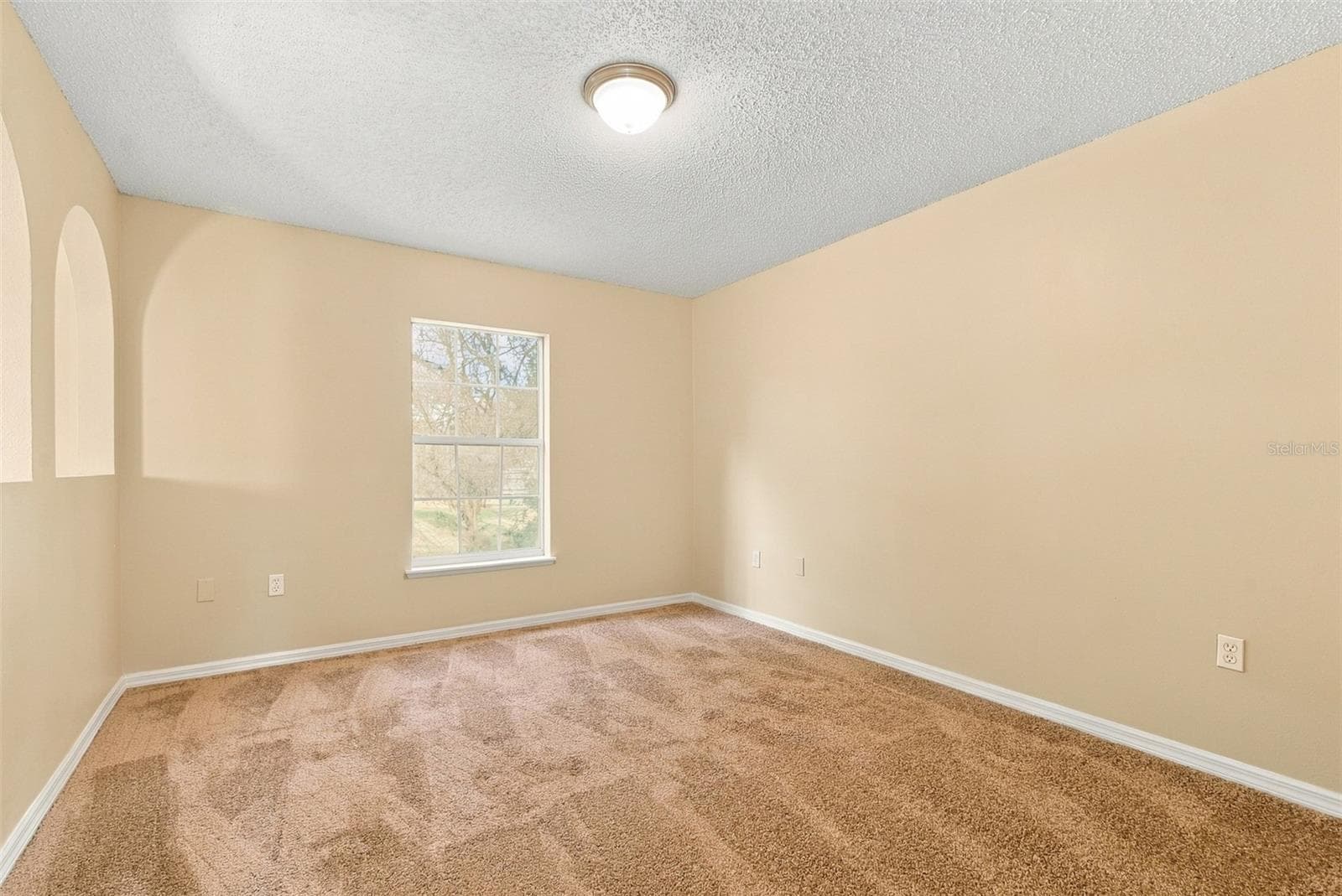 Single Family Residence at 2228 SANDRIDGE CIR, EUSTIS, photo 14 of 22