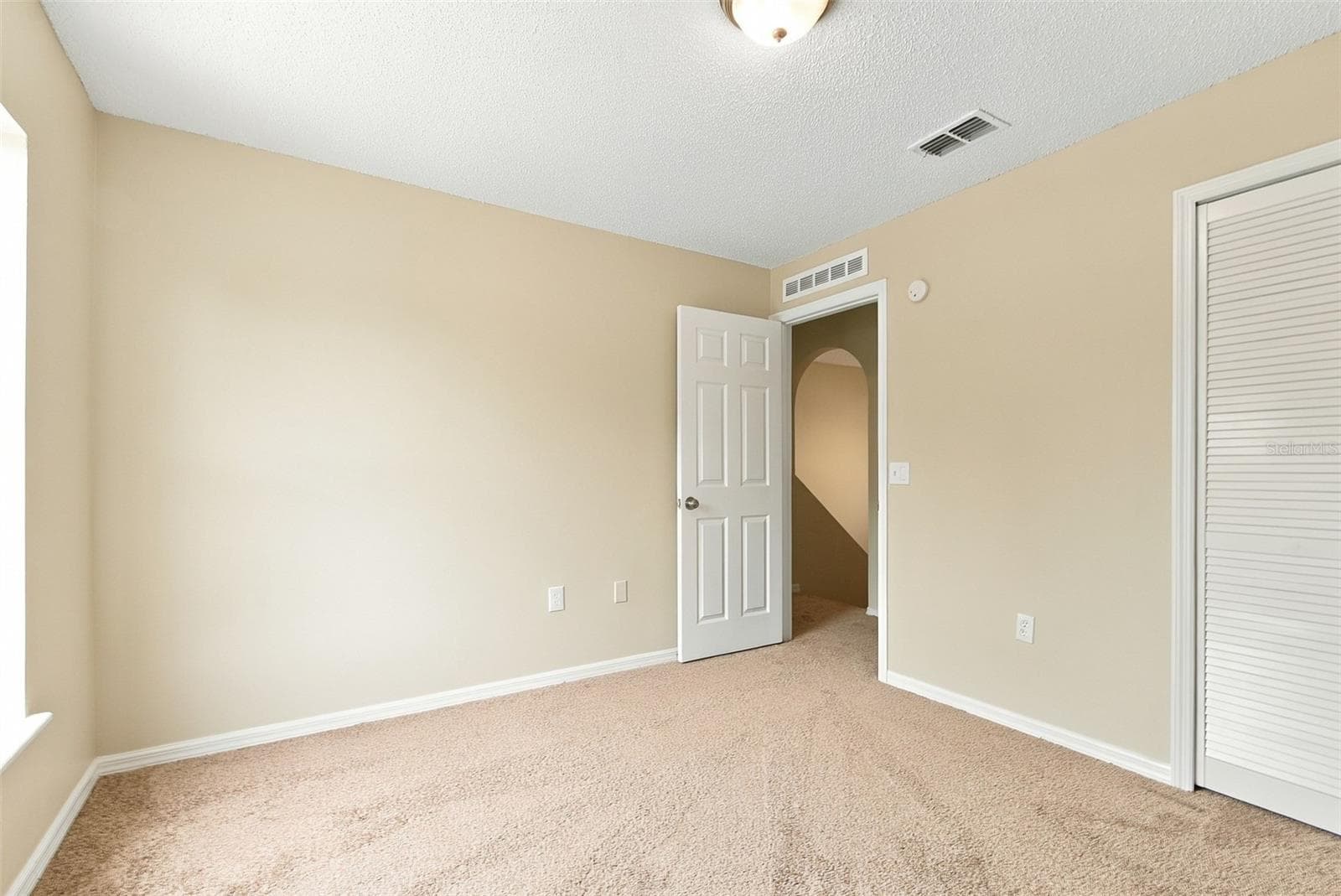 Single Family Residence at 2228 SANDRIDGE CIR, EUSTIS, photo 16 of 22