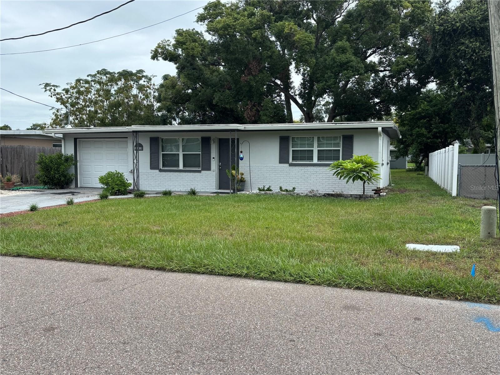 Single Family Residence at 11010 HASSLE AVE, PORT RICHEY, photo 4 of 19