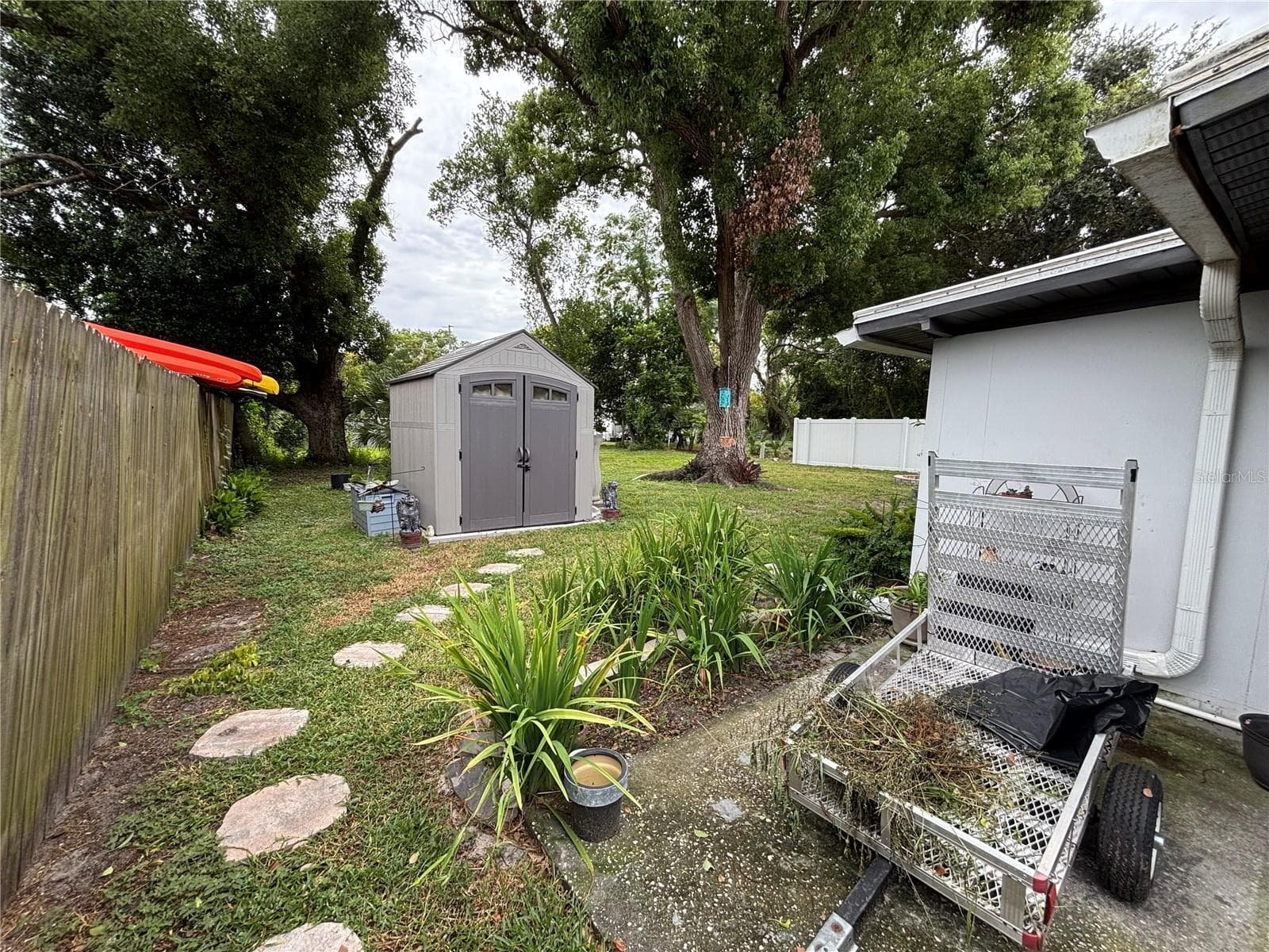 Single Family Residence at 11010 HASSLE AVE, PORT RICHEY, photo 17 of 19