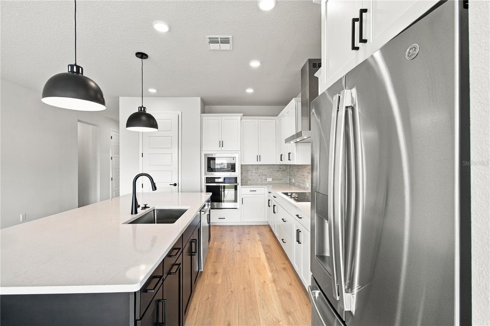 Kitchen - 5039 ORINOCO LN, ST CLOUD