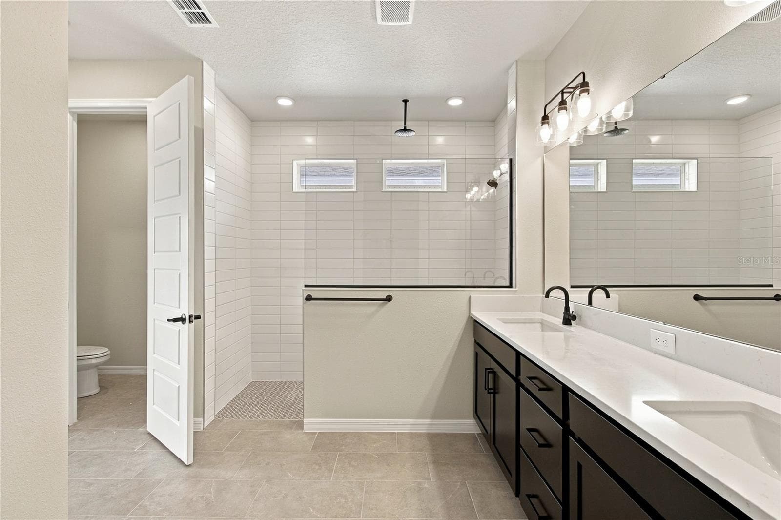 Owner's Bath - 5039 ORINOCO LN, ST CLOUD