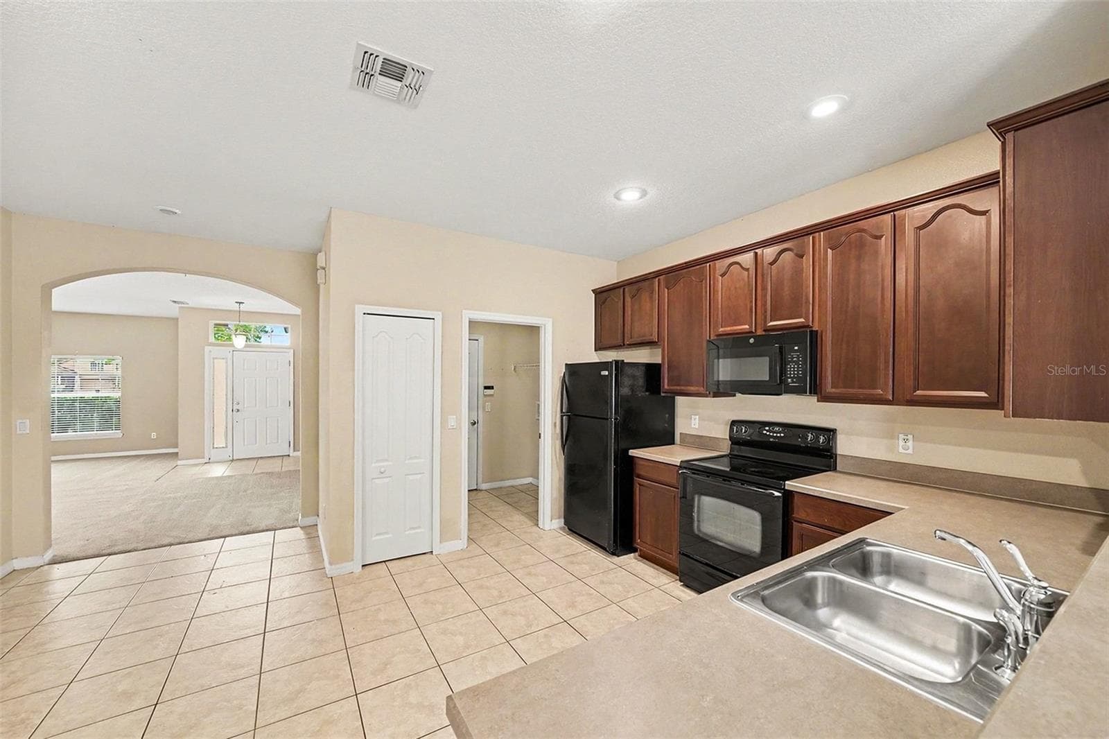 Single Family Residence at 2226 BRANDYWINE FALLS WAY, ORLANDO, photo 10 of 34