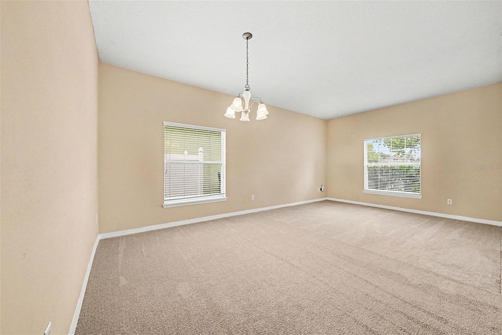 Single Family Residence at 2226 BRANDYWINE FALLS WAY, ORLANDO, photo 15 of 34