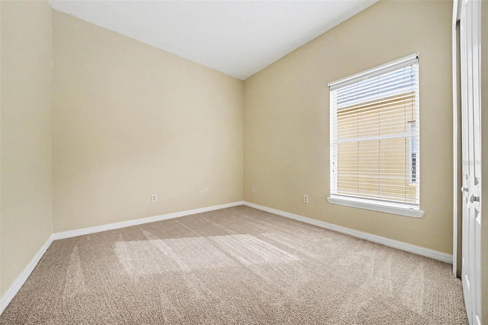 Single Family Residence at 2226 BRANDYWINE FALLS WAY, ORLANDO, photo 23 of 34
