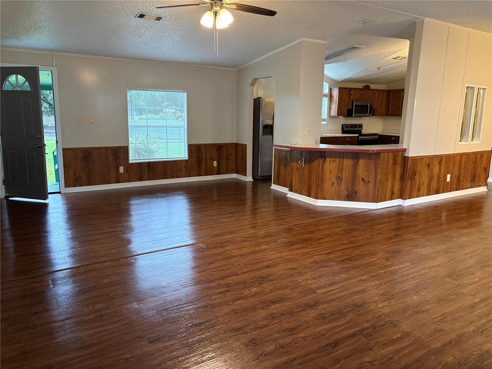 Manufactured Home at 2007 E 148TH AVE, LUTZ, photo 6 of 18
