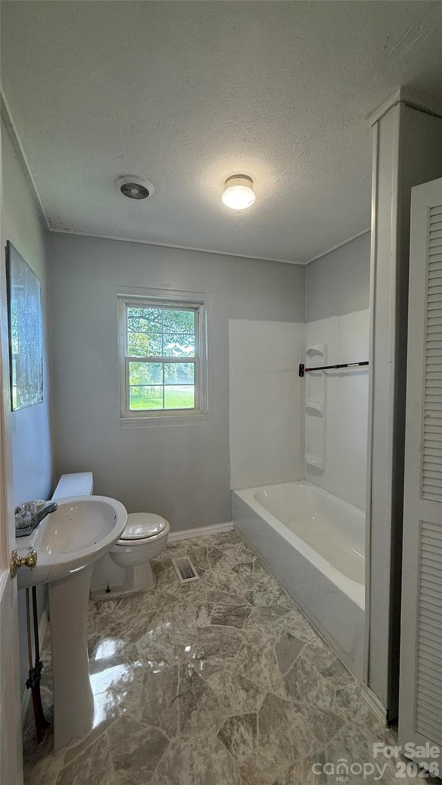 Single Family Residence at 3839 W Dixon Boulevard, Shelby, photo 12 of 26