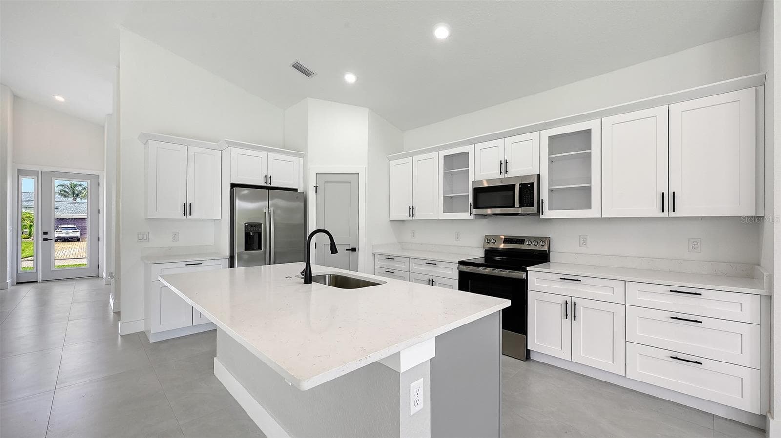 Single Family Residence at 8181 TECUMSEH CIR, PORT CHARLOTTE, photo 8 of 31