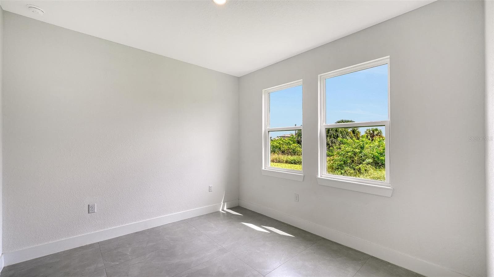 Single Family Residence at 8181 TECUMSEH CIR, PORT CHARLOTTE, photo 10 of 31