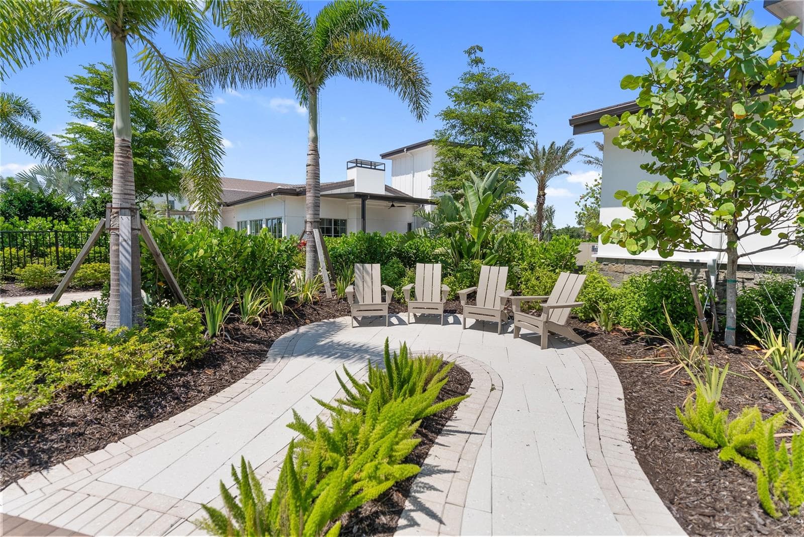 Resort Club - 18009 TAVERNSIDE TRL, LAKEWOOD RANCH