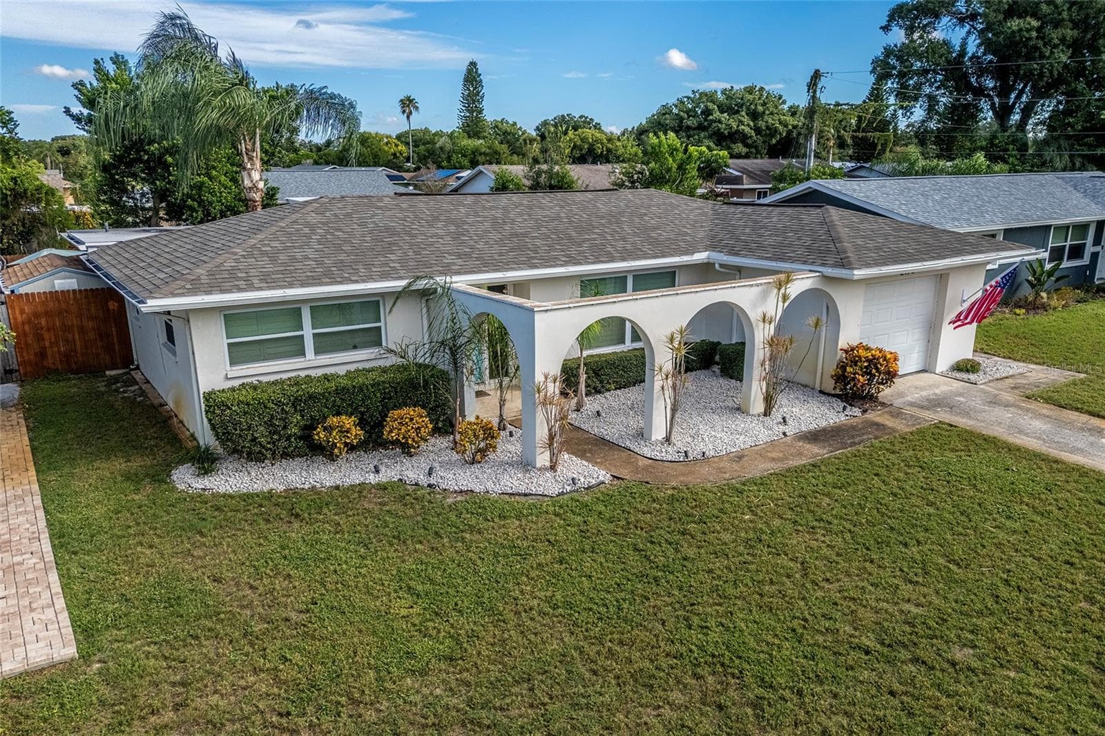 Single Family Residence at 2174 SCOTLAND DR, CLEARWATER, photo 4 of 46