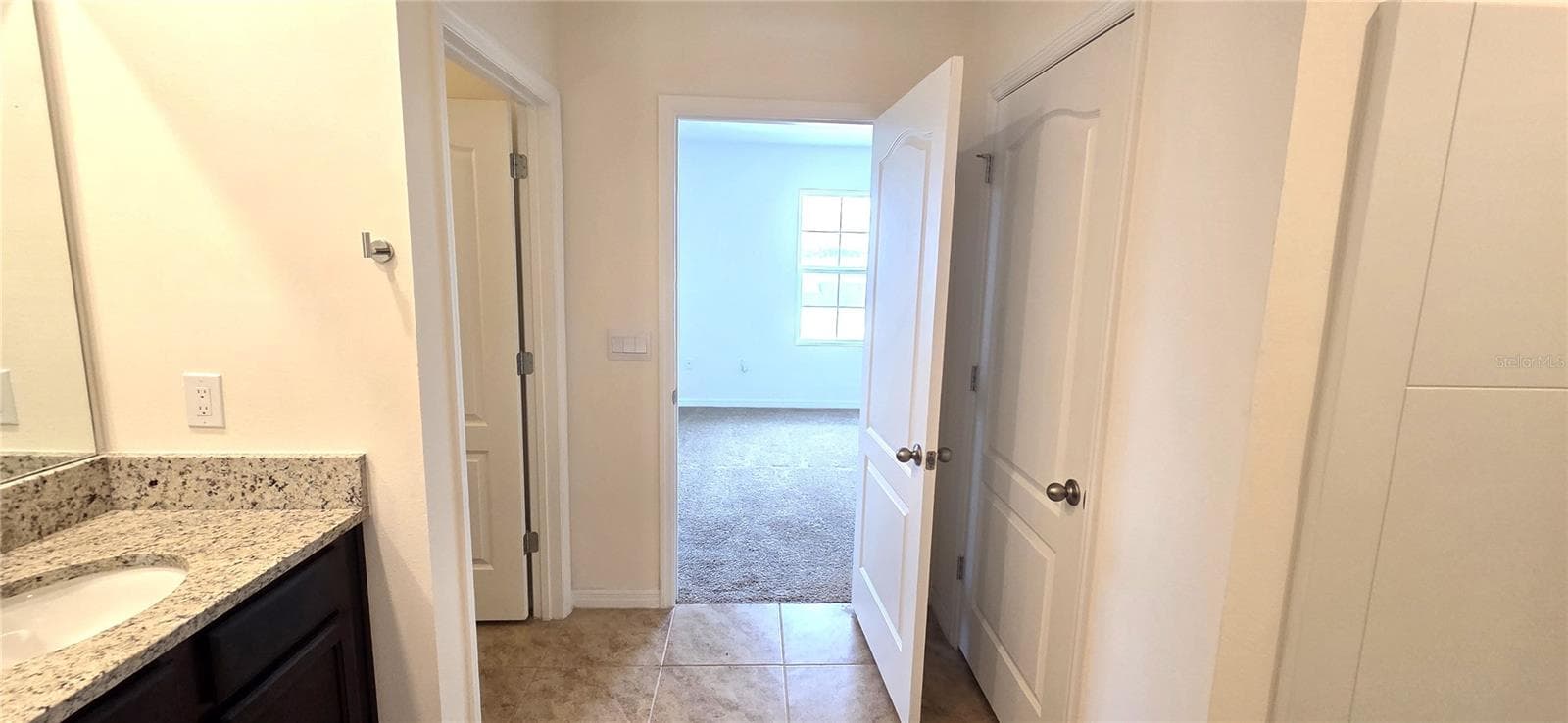 Primary En-Suite Bathroom - 1782 EAGLE HAMMOCK BLVD, EAGLE LAKE