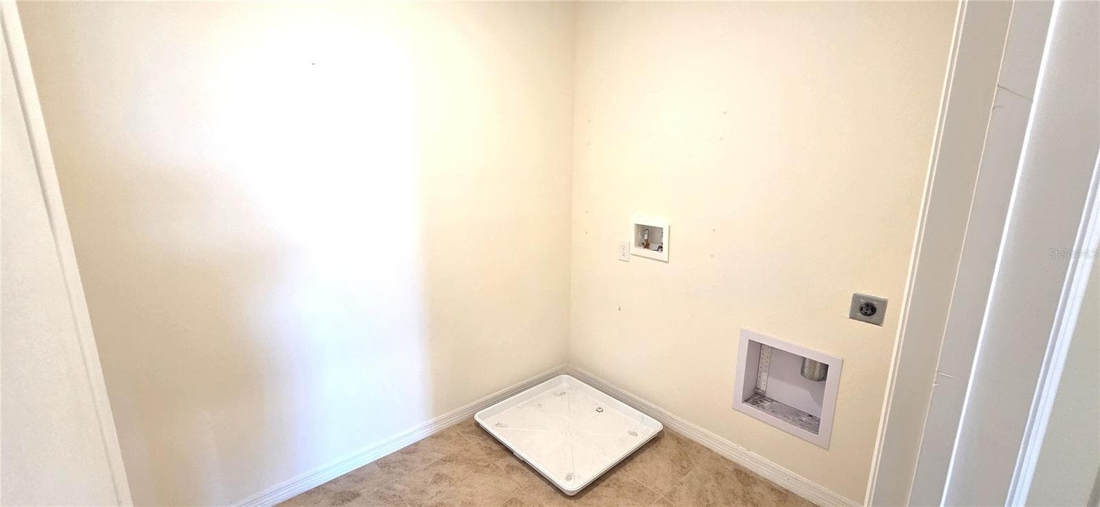 2nd Floor Laundry Room - 1782 EAGLE HAMMOCK BLVD, EAGLE LAKE