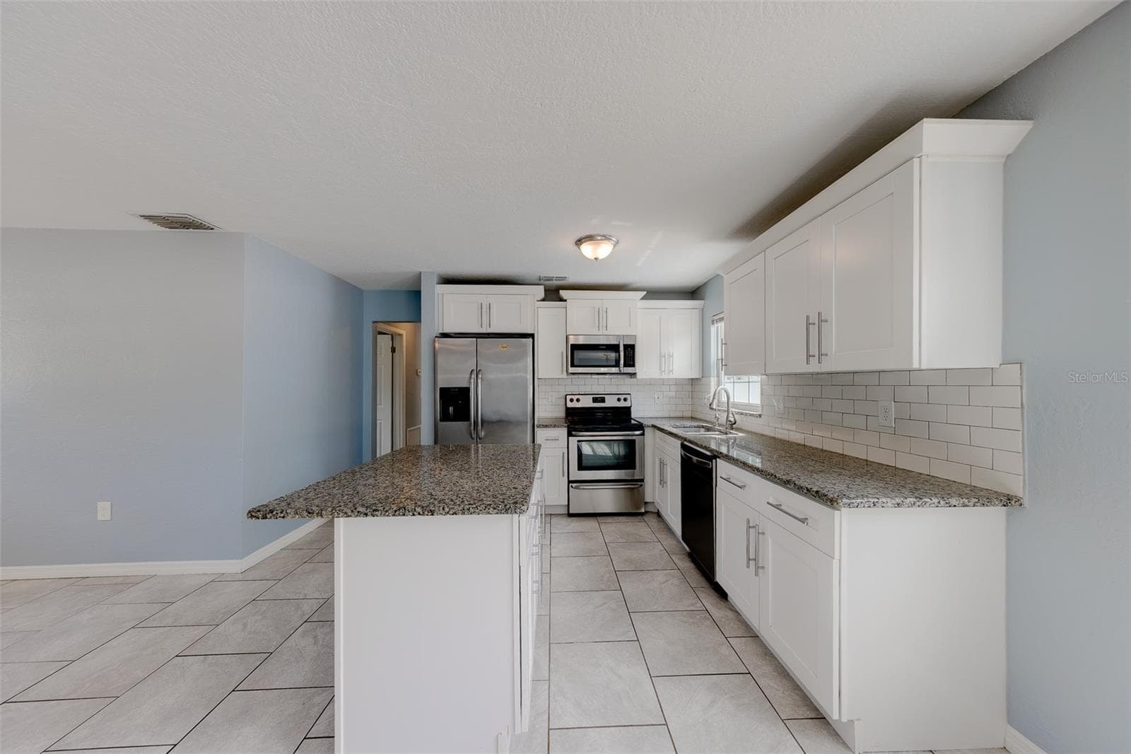 Single Family Residence at 1309 MARY L RD, CLEARWATER, photo 11 of 38