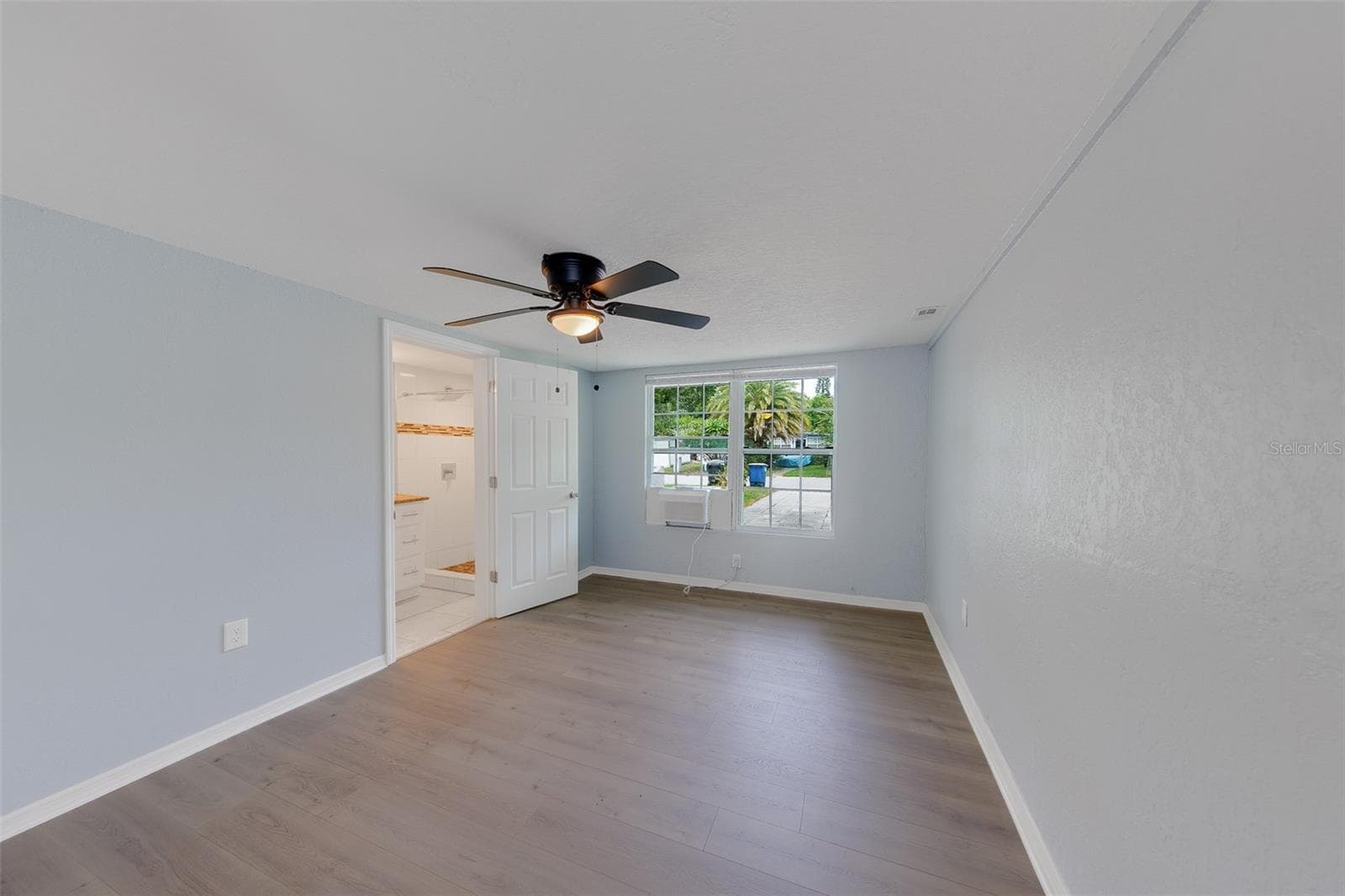 Single Family Residence at 1309 MARY L RD, CLEARWATER, photo 14 of 38