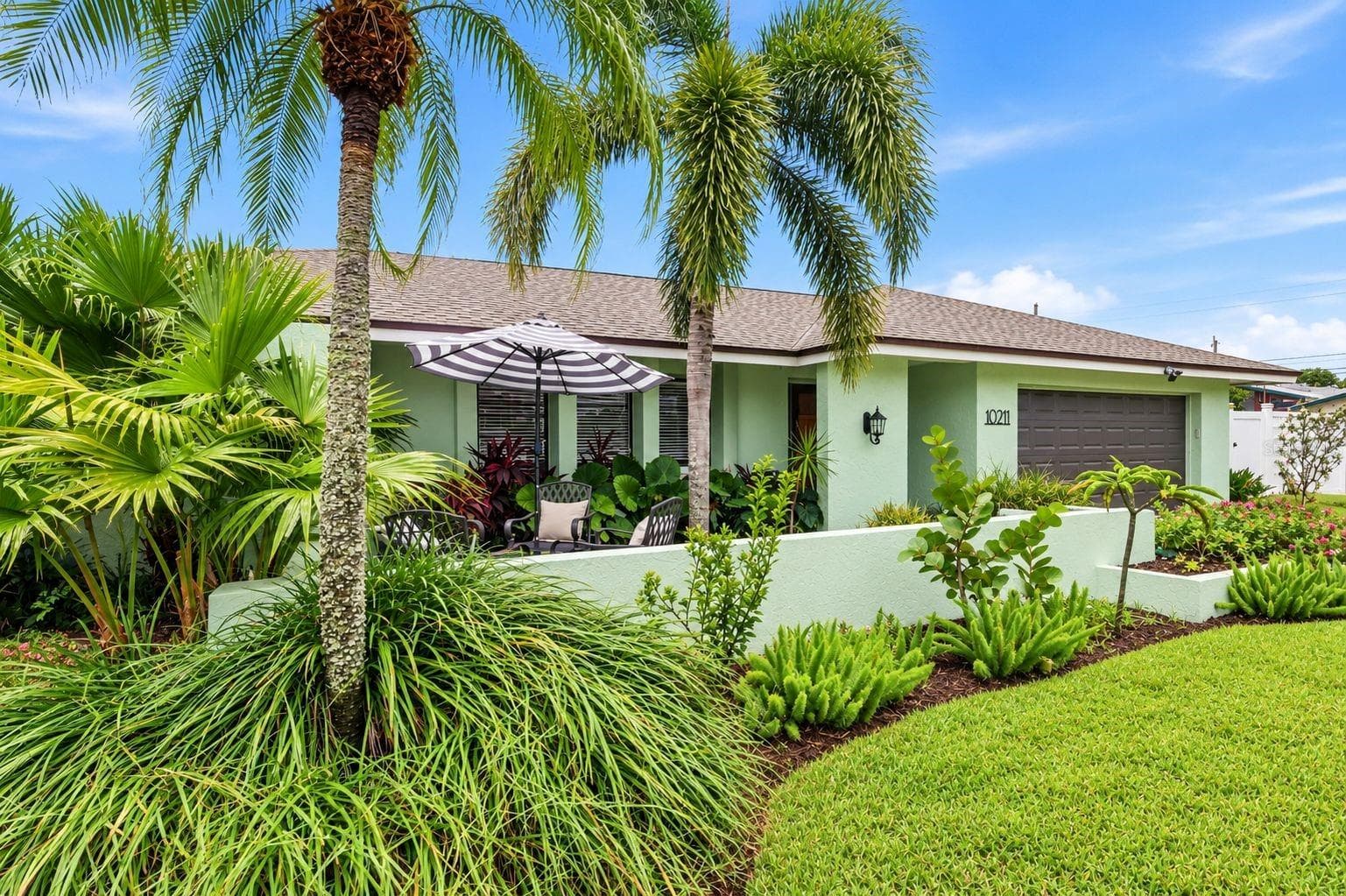 patia wall - 10211 139TH ST, LARGO