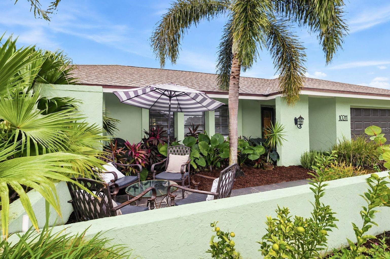 Front patio - 10211 139TH ST, LARGO