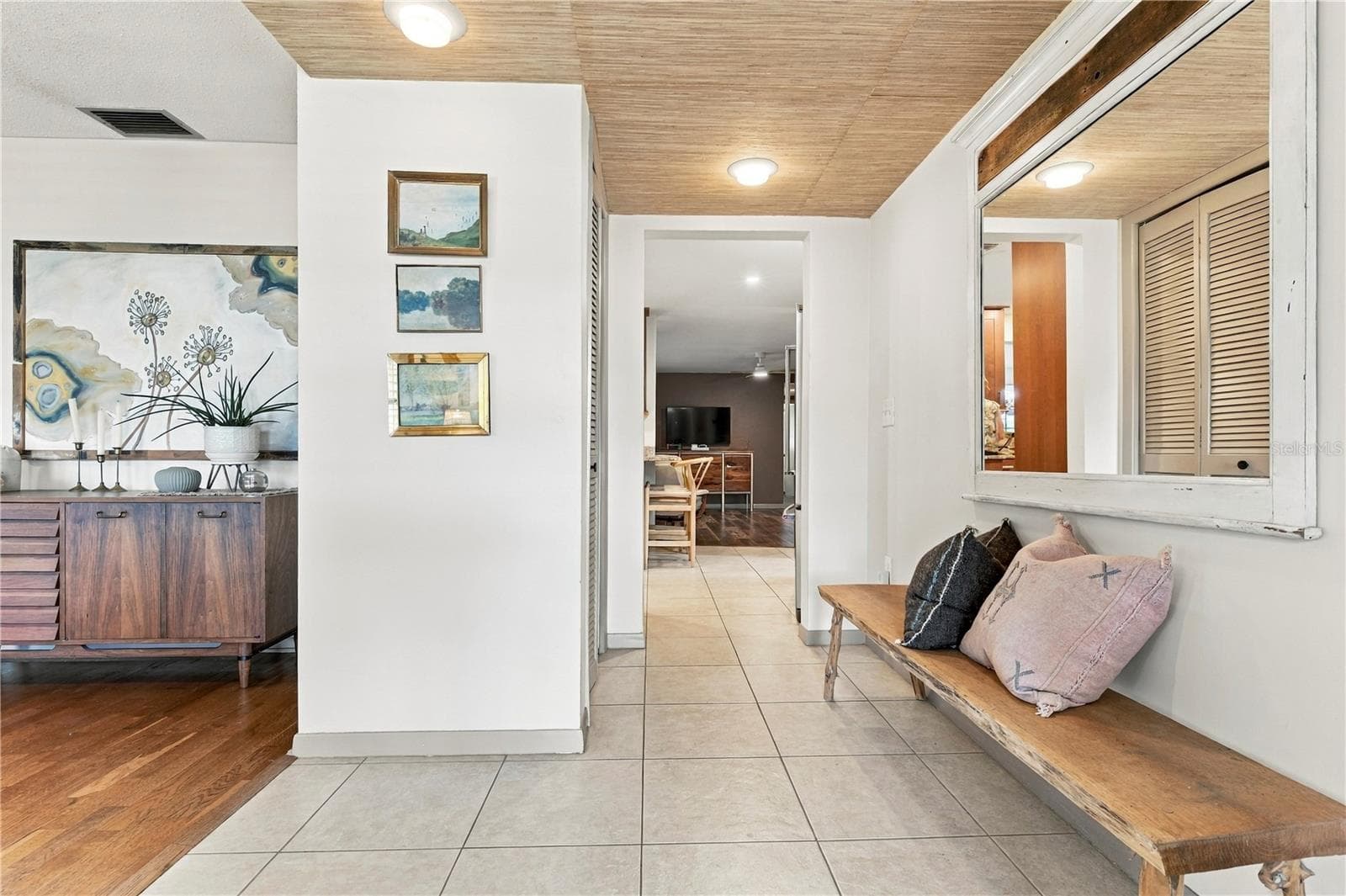 Foyer - 10211 139TH ST, LARGO