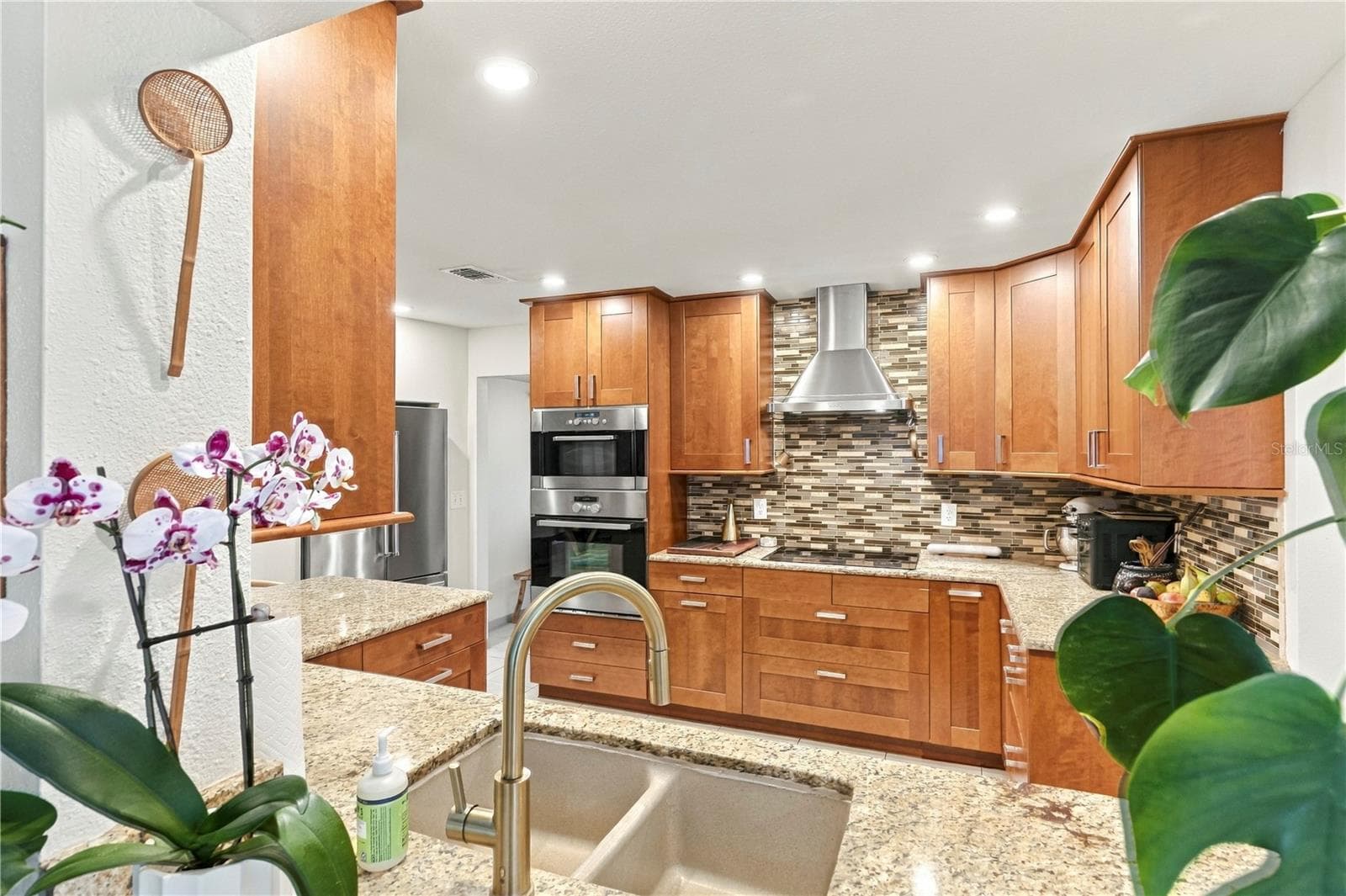 Kitchen view - 10211 139TH ST, LARGO