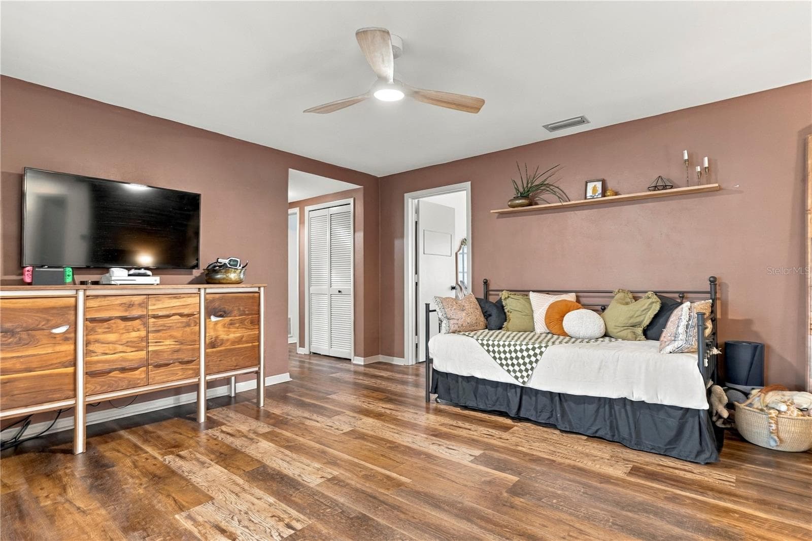 Family room to bedrooms - 10211 139TH ST, LARGO