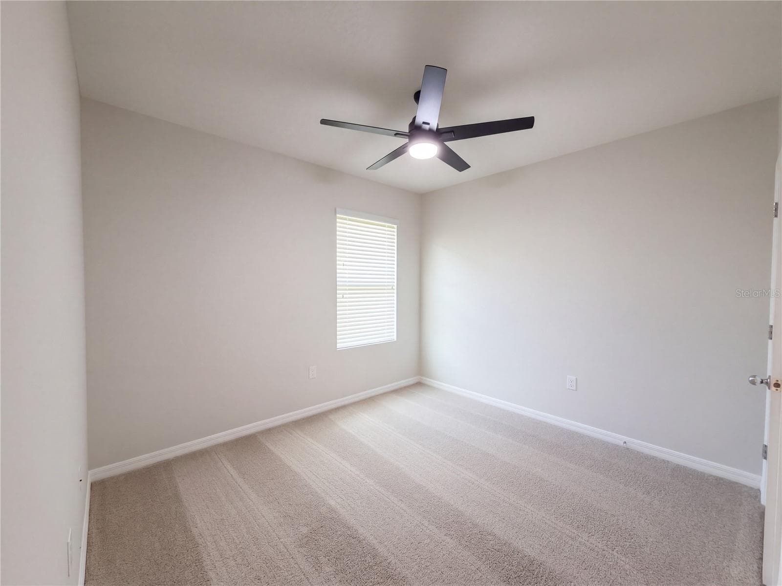 Single Family Residence at 190 POINT PLEASANT RD, DELAND, photo 13 of 15